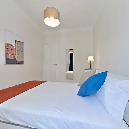 Sleep In Centre Downtown פורטו
